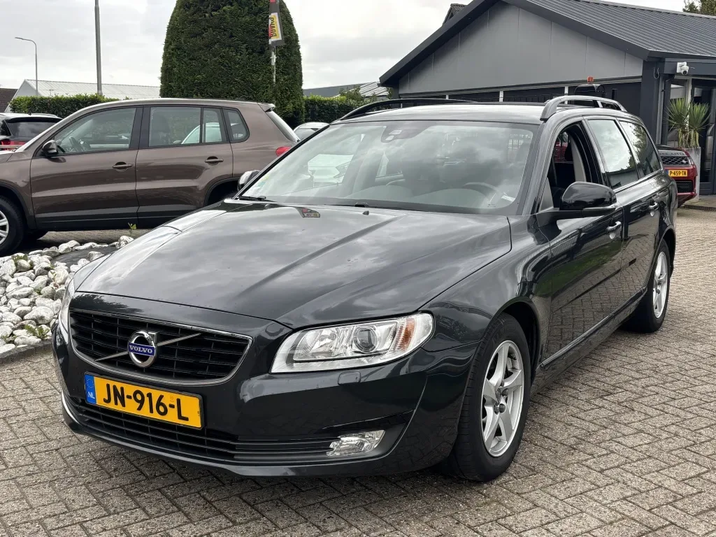 Volvo V70 (2016) — foto 1