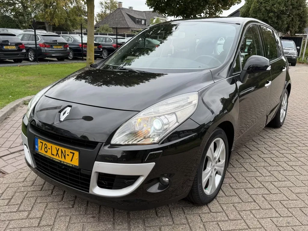 Renault Scénic (2010) — foto 1