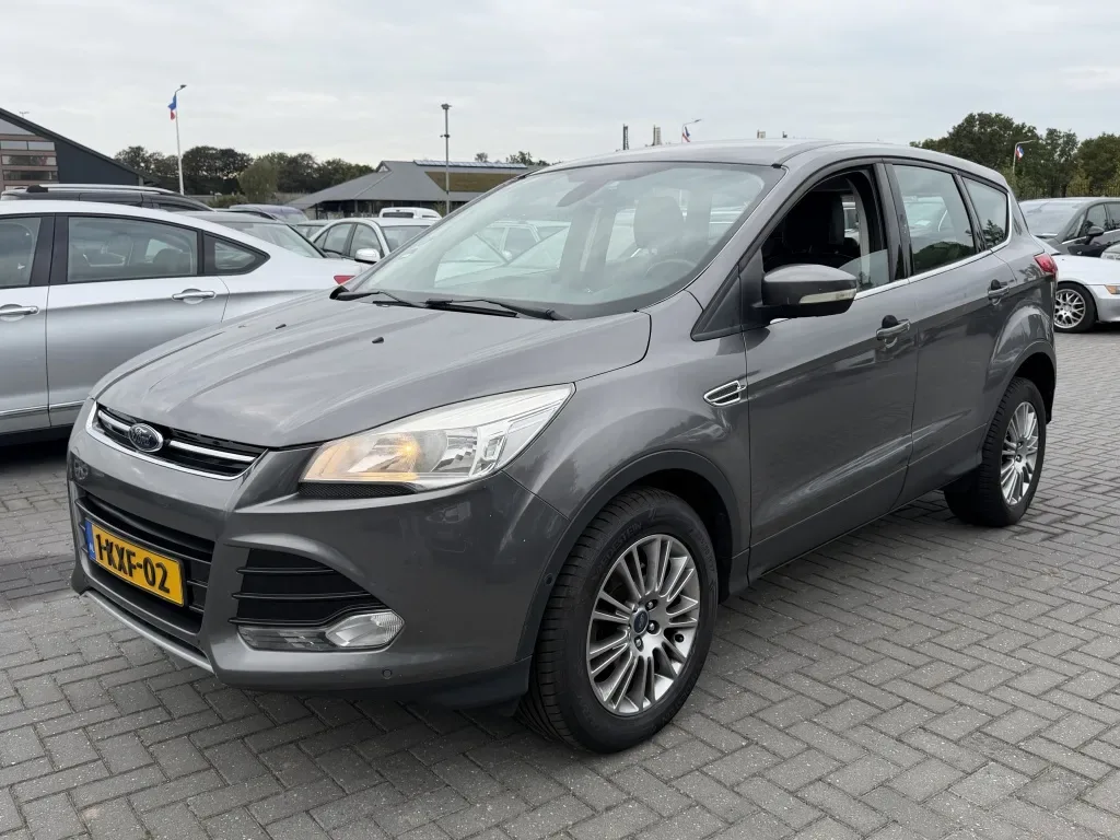 Ford Kuga (2013) — foto 1