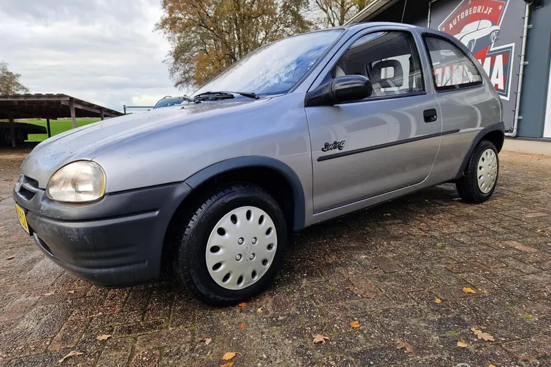 Opel Corsa (1994)