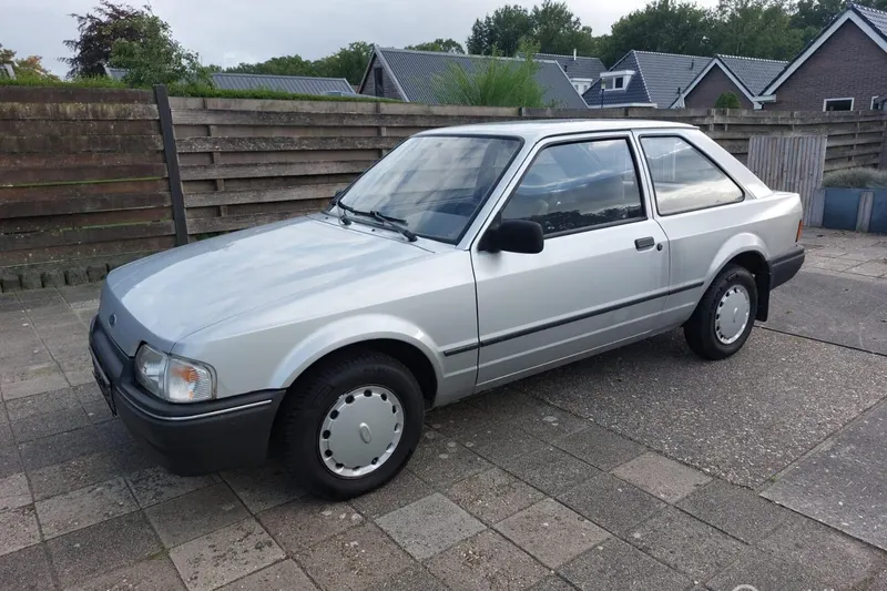 Ford Escort (1986)