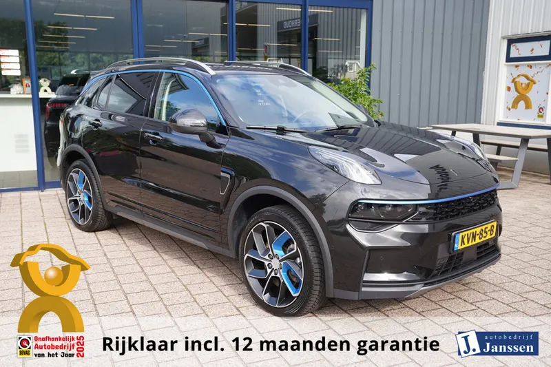 Lynk & Co 01 (2022)
