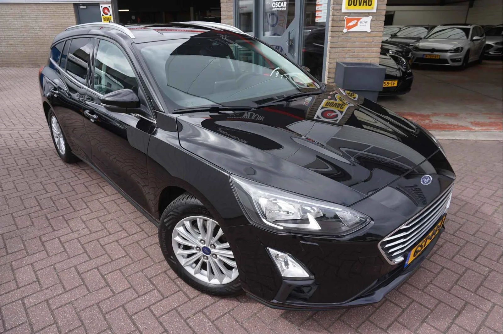 Ford Focus (2022) — foto 1