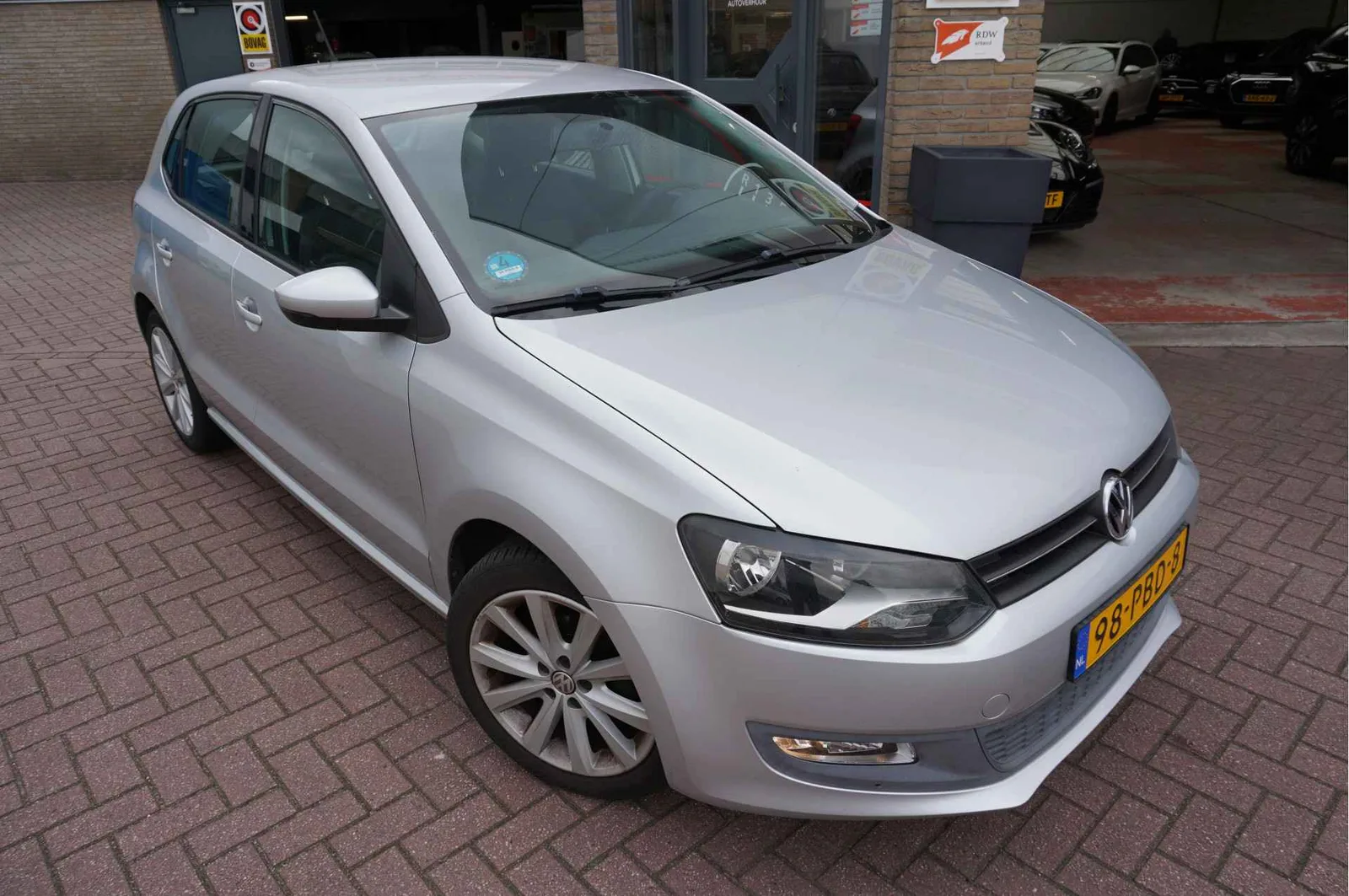 Volkswagen Polo (2011) — foto 1
