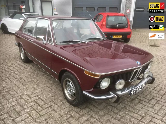 BMW 2002 (1974) — foto 1
