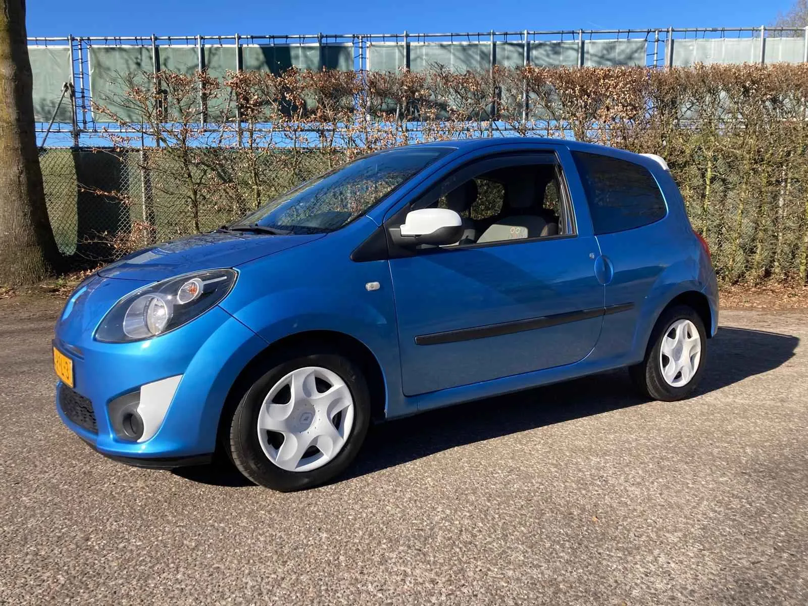 Renault Twingo (2011) — foto 1