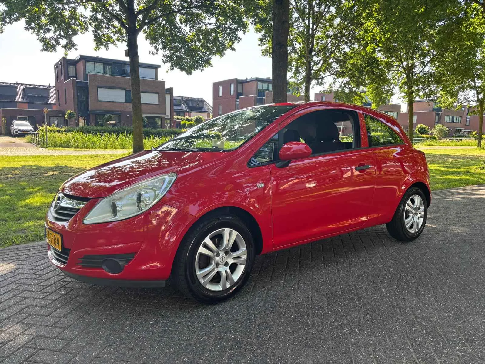 Opel Corsa (2009) — foto 1