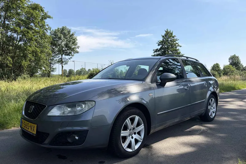 SEAT Exeo (2012)