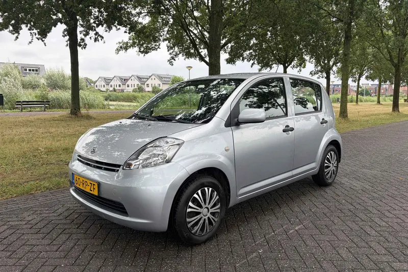 Daihatsu Sirion (2005)