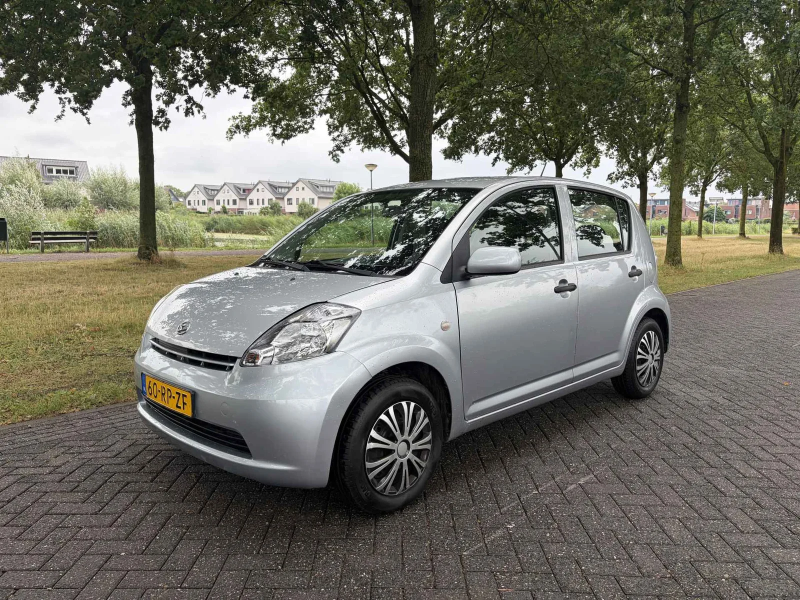 Daihatsu Sirion (2005) — foto 1