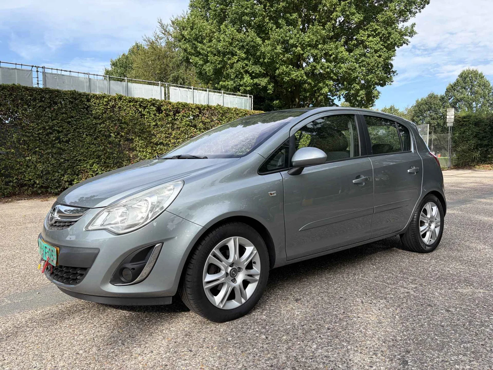 Opel Corsa (2011) — foto 1