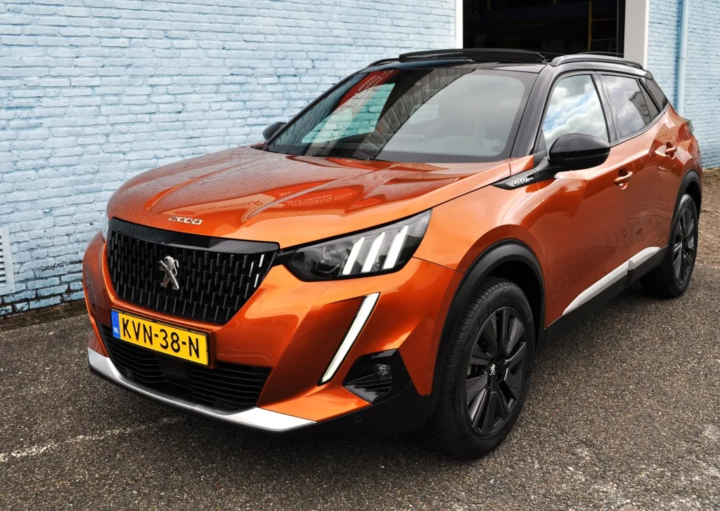Peugeot 2008 (2020) — foto 1
