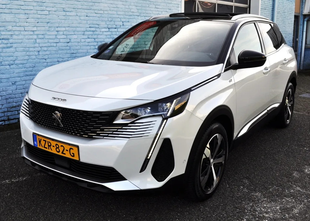 Peugeot 3008 (2021) — foto 1