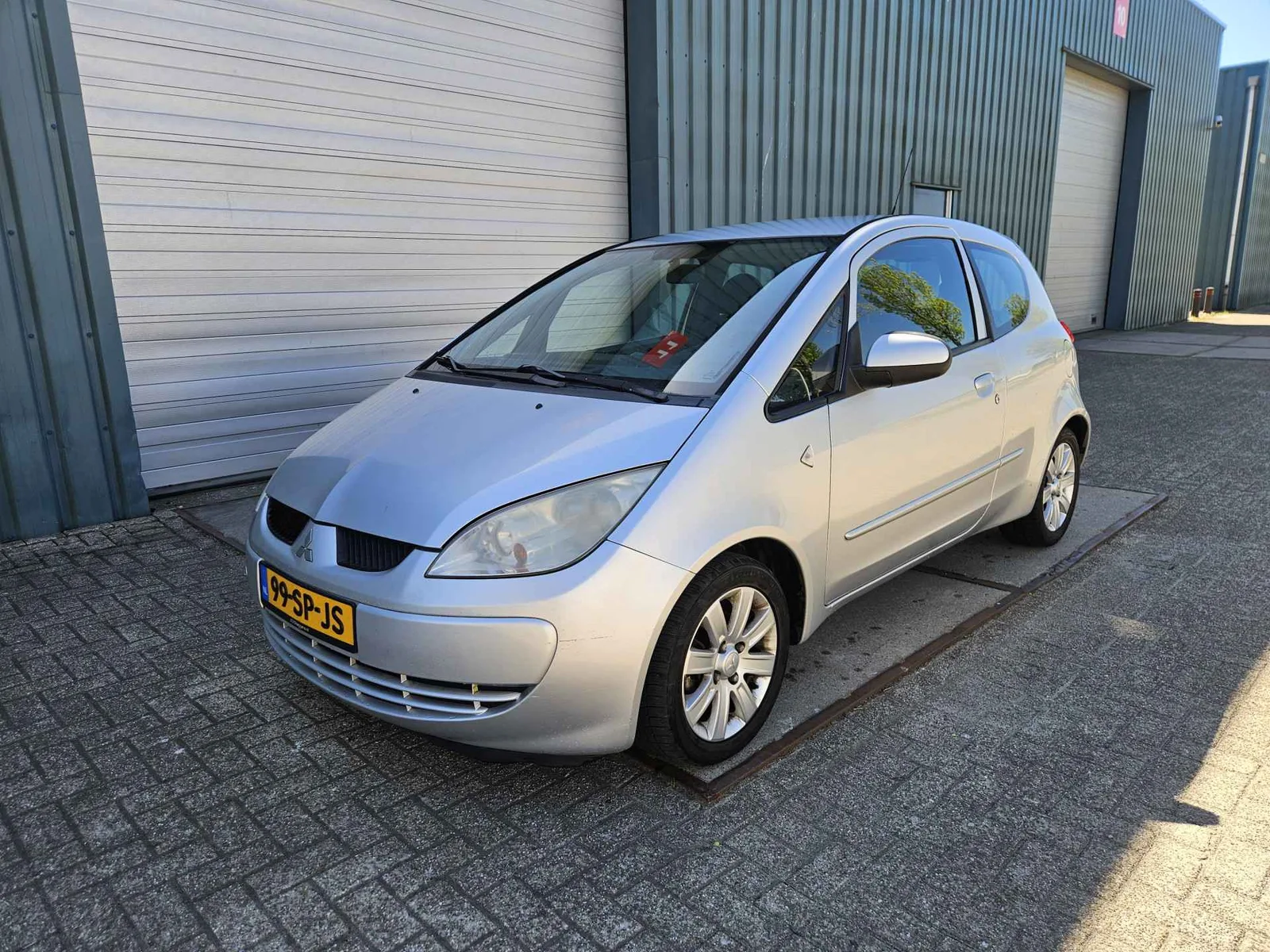 Mitsubishi Colt (2006) — foto 1