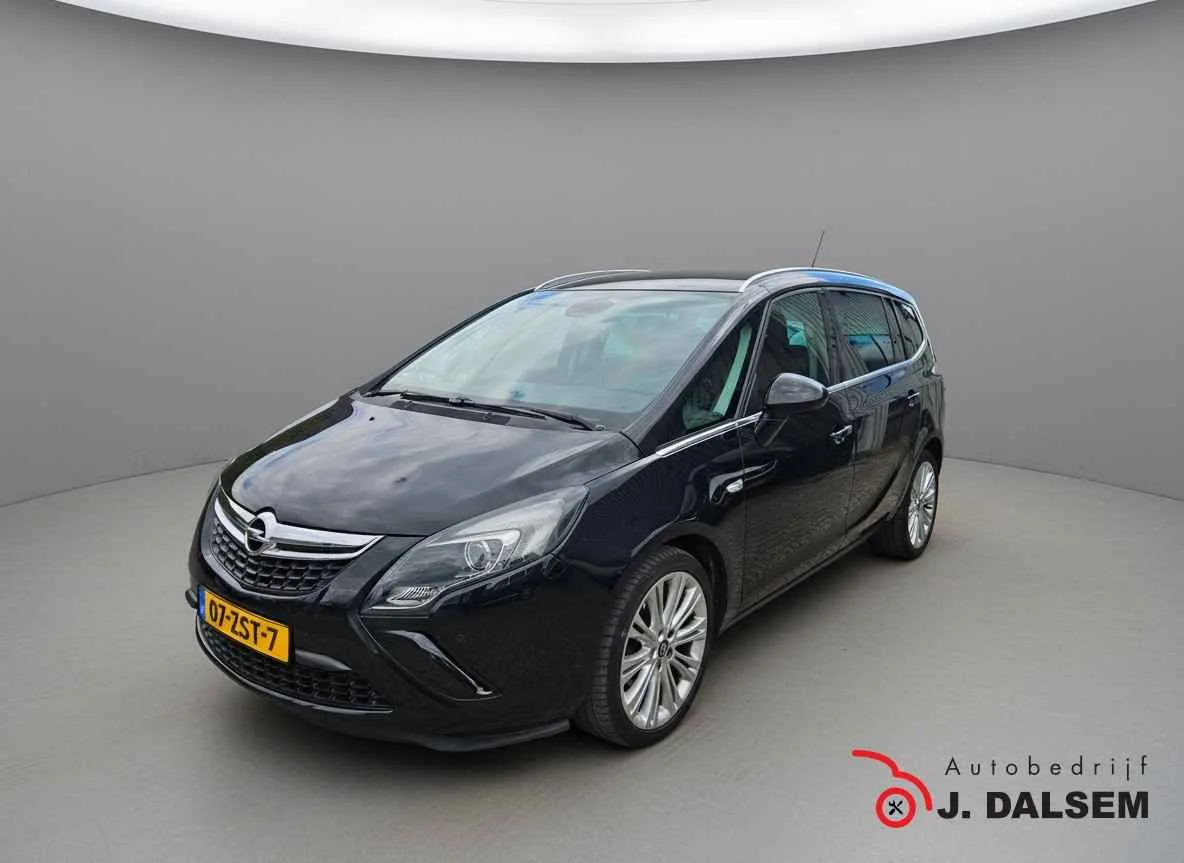 Opel Zafira (2013) — foto 1
