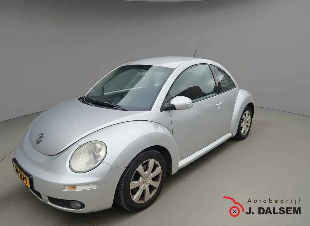 Volkswagen New Beetle (2007) — foto 1