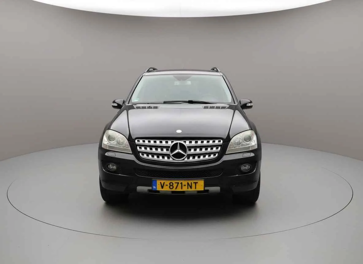 Mercedes-Benz M-Klasse (2006) — foto 1