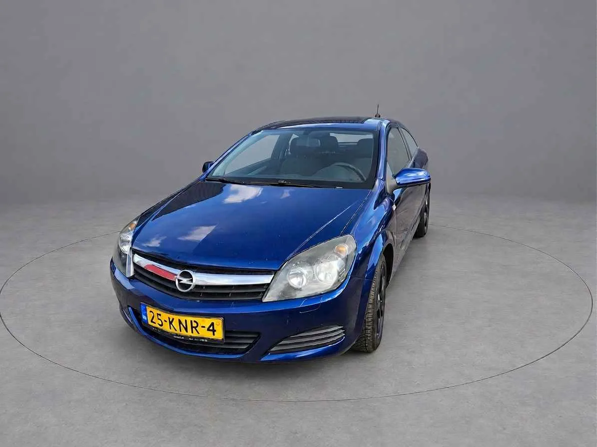 Opel Astra (2005) — foto 1