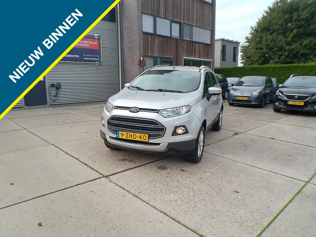 Ford EcoSport (2015) — foto 1