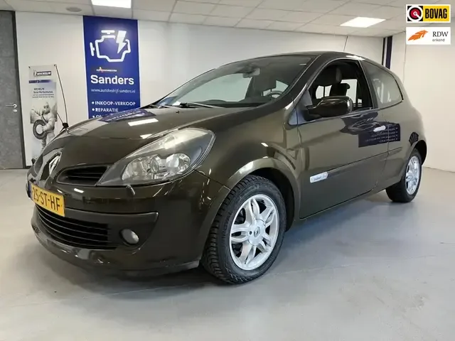 Renault Clio (2006) — foto 1