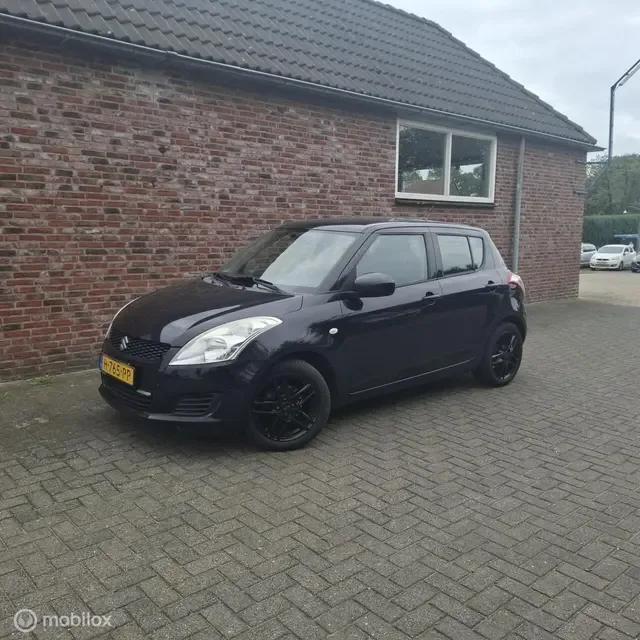 Suzuki Swift (2011) — foto 1