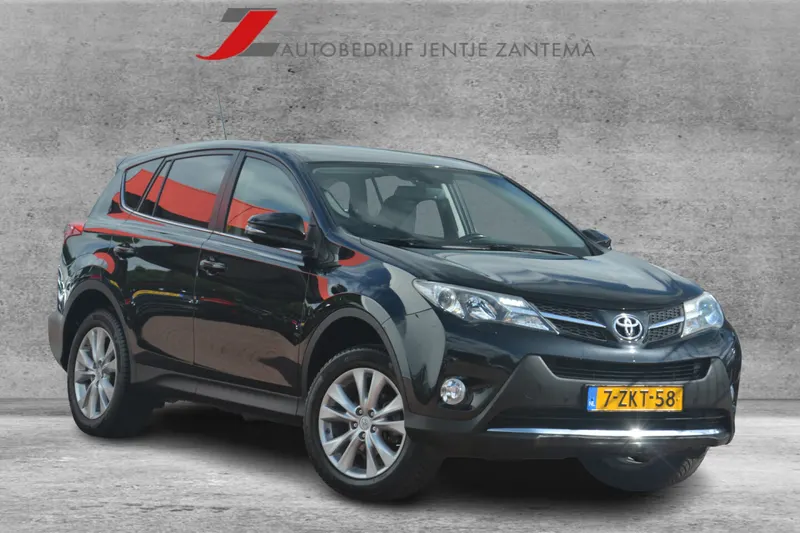 Toyota RAV4 (2015)