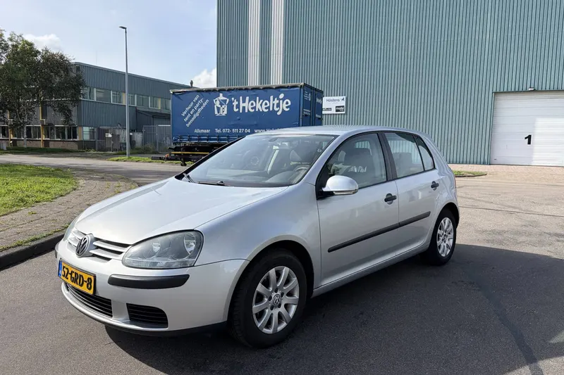 Volkswagen Golf (2004)