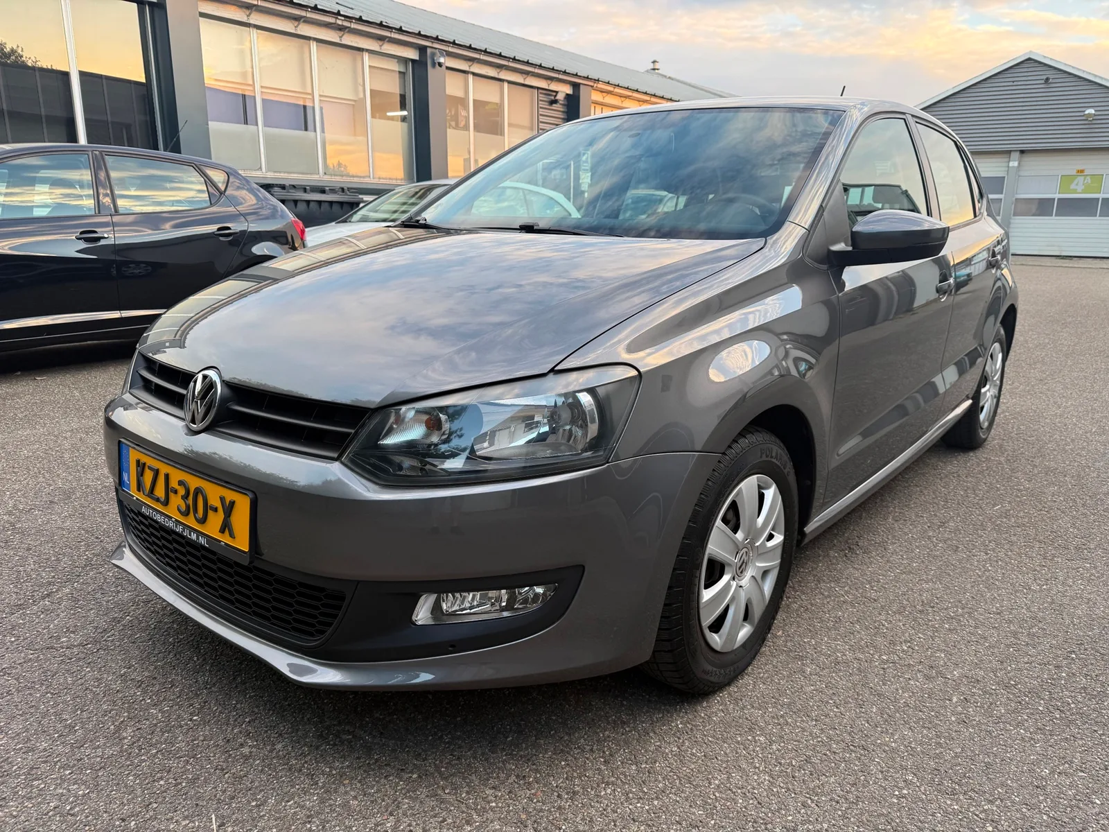 Volkswagen Polo (2011) — foto 1