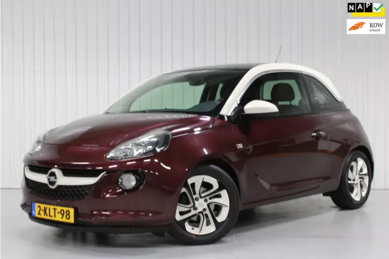 Opel Adam (2013)