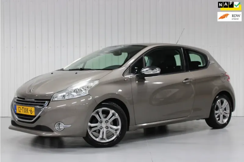 Peugeot 208 (2012)