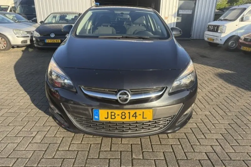 Opel Astra (2016)