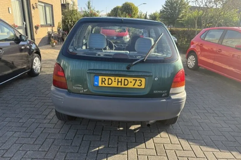 Toyota Starlet (1997)