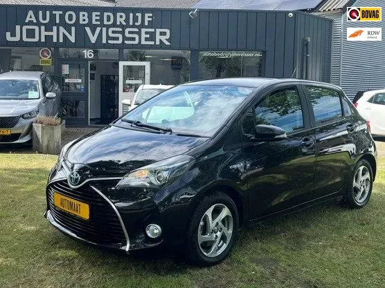 Toyota Yaris (2016) — foto 1