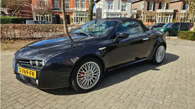 Alfa Romeo Spider (2007) — foto 1