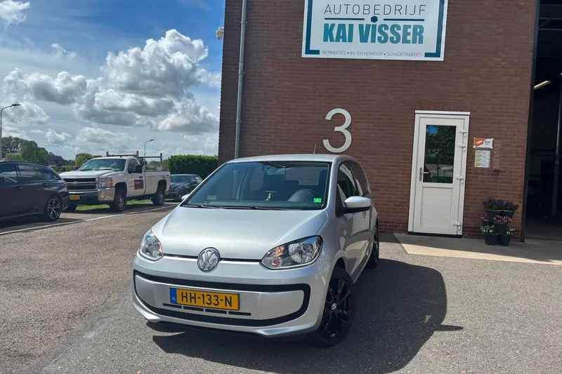 Volkswagen Up! (2015)