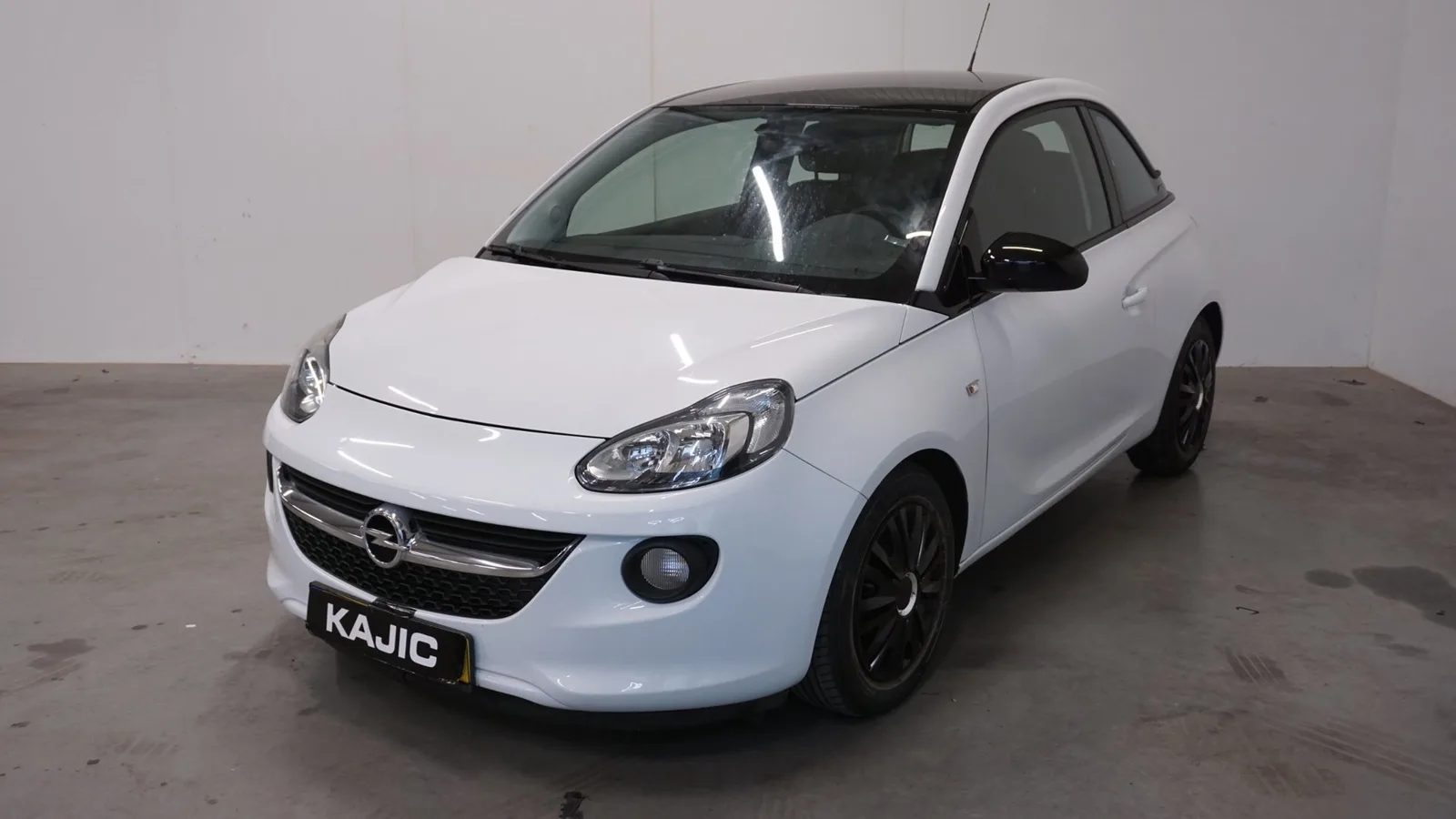 Opel Adam (2013) — foto 1