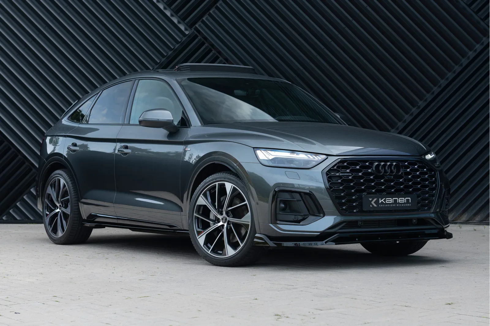 Audi Q5 Sportback (2025) — foto 1