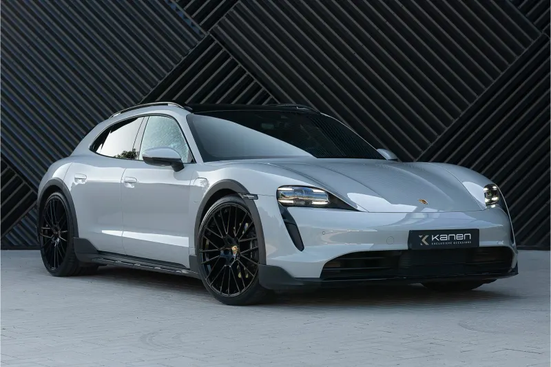 Porsche Taycan (2021)