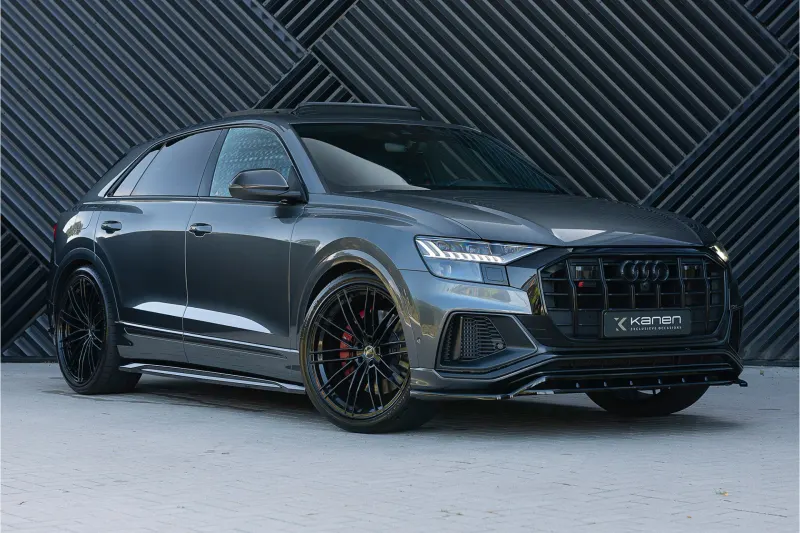 Audi SQ8 (2023)
