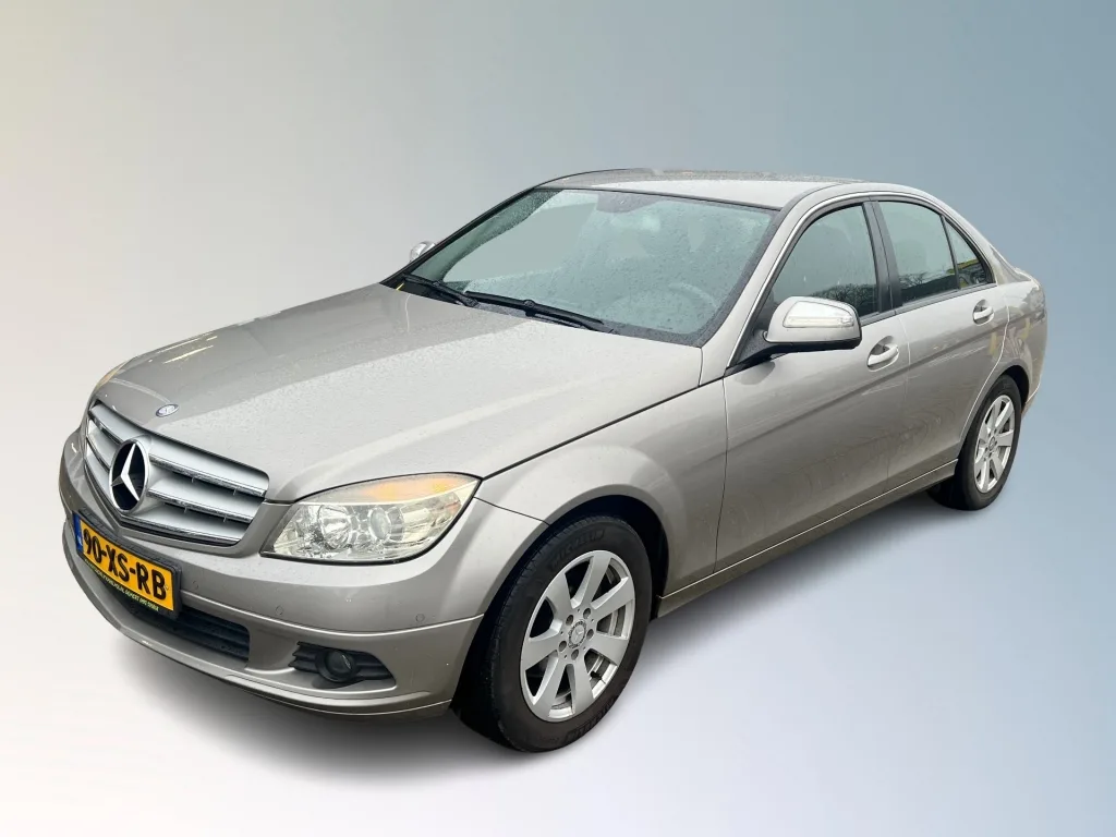 Mercedes-Benz C-Klasse (2007) — foto 1