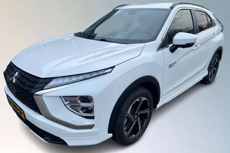 Mitsubishi Eclipse Cross (2023)