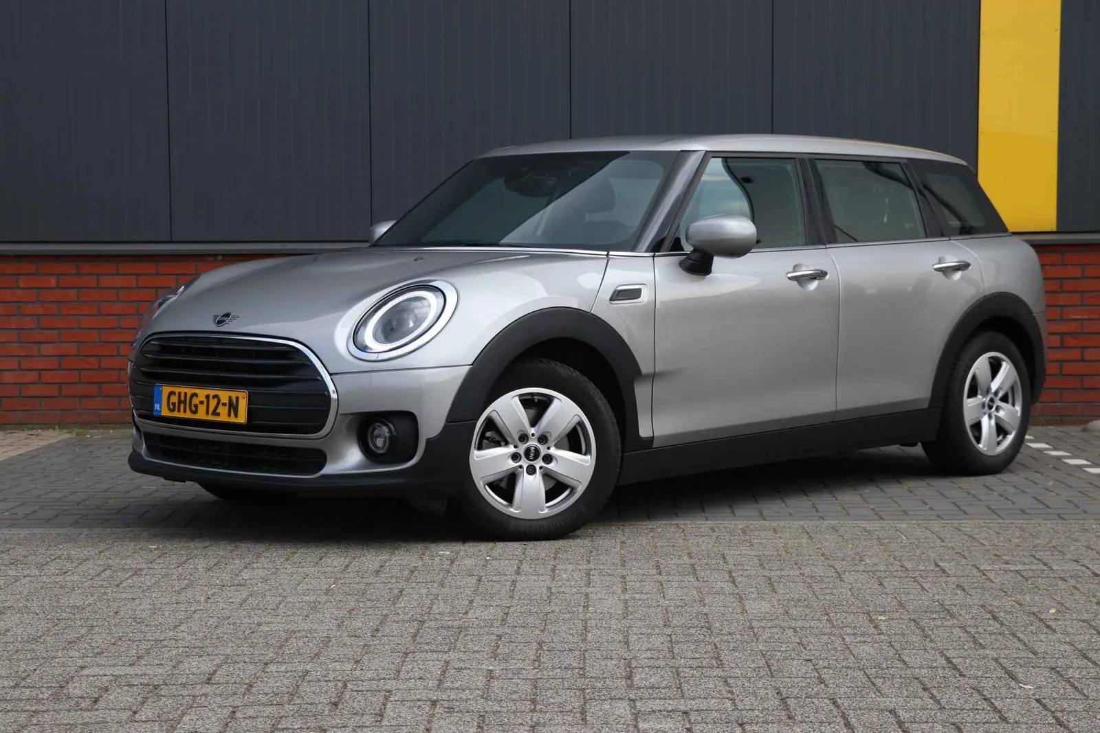 MINI Clubman (2023) — foto 1