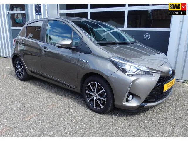 Toyota Yaris (2018) — foto 1