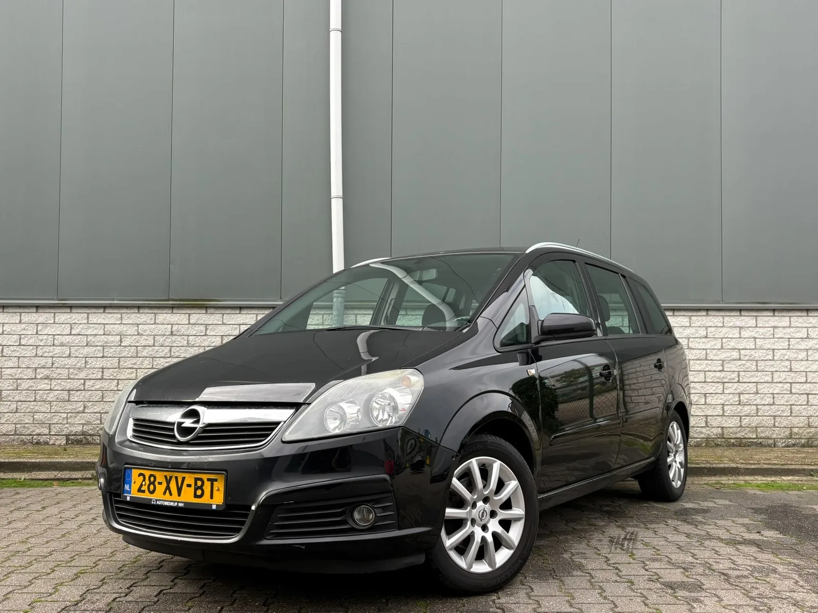 Opel Zafira (2007) — foto 1