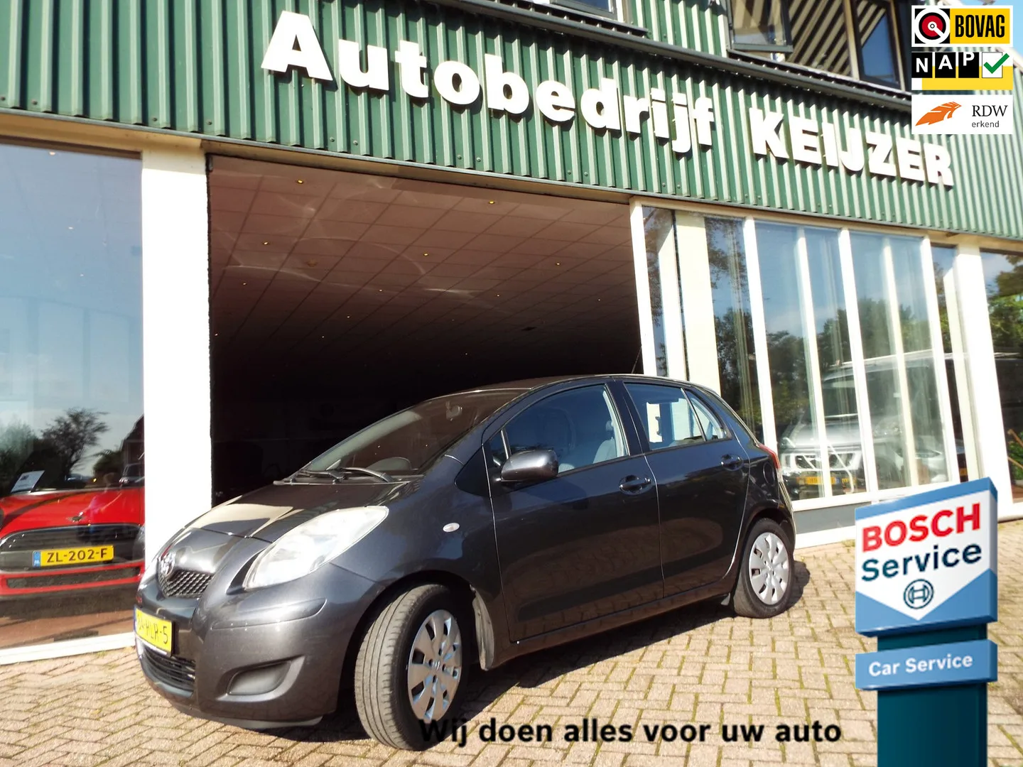 Toyota Yaris (2009) — foto 1
