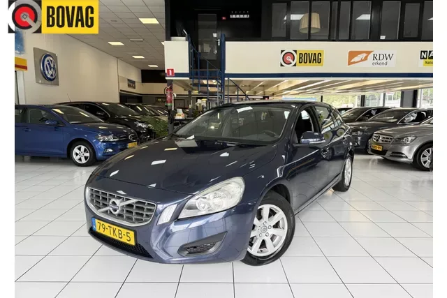 Volvo V60 (2012) — foto 1