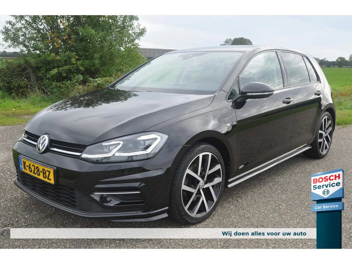Volkswagen Golf (2020) — foto 1