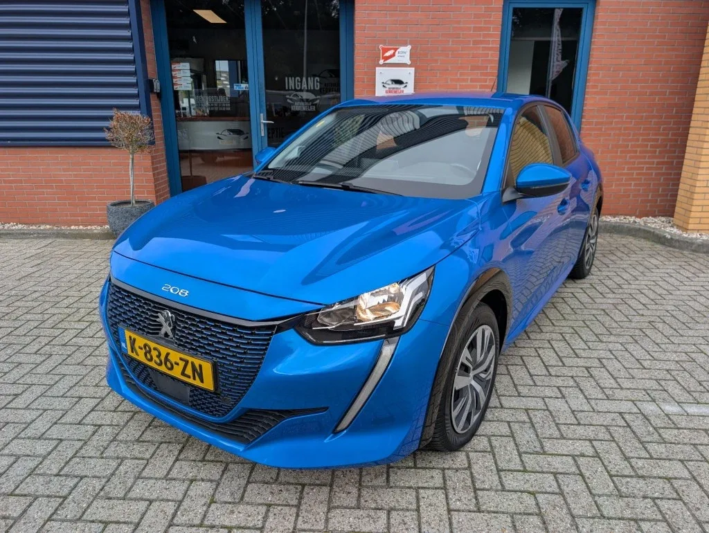 Peugeot 208 (2020) — foto 1