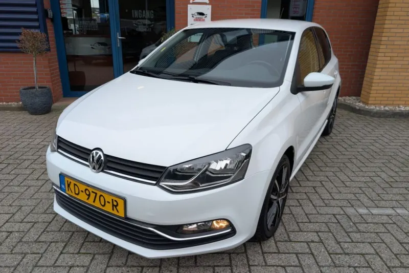 Volkswagen Polo (2015)