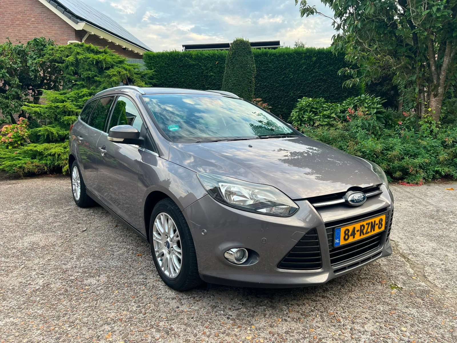 Ford Focus (2011) — foto 1